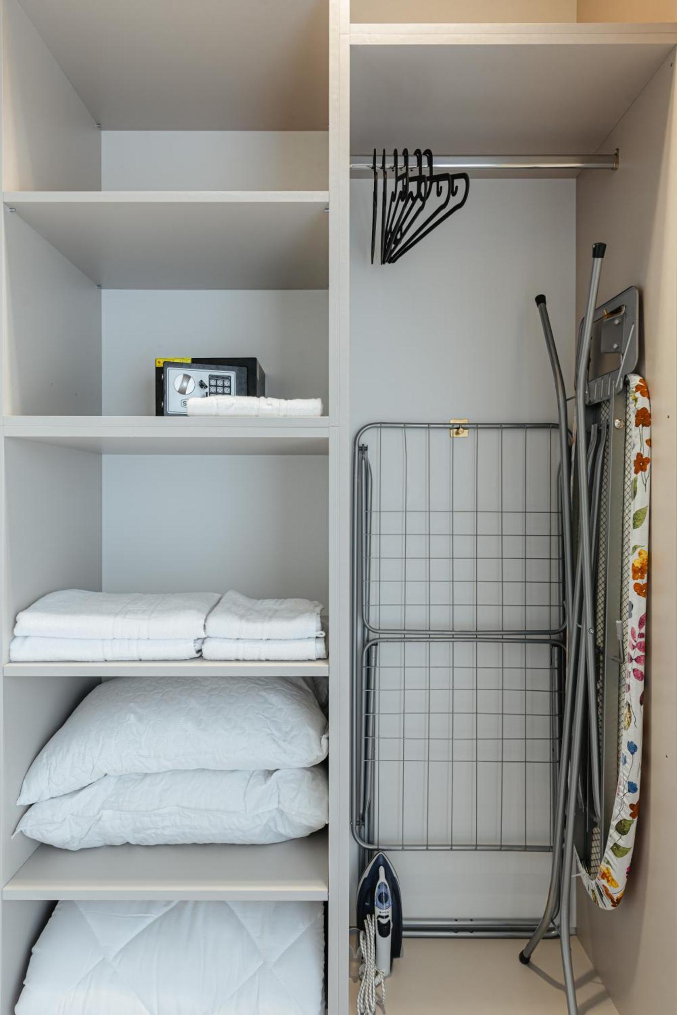 Awa Residence Floresti  Luaran gambar