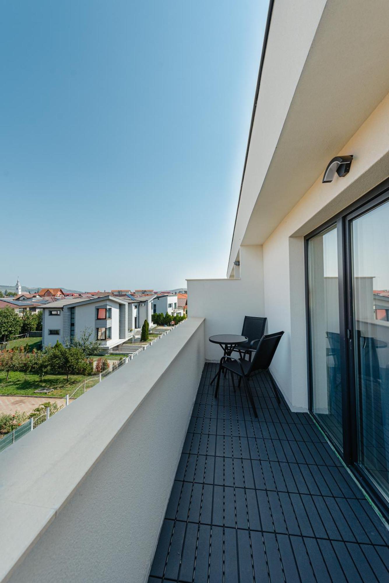 Awa Residence Floresti  Luaran gambar